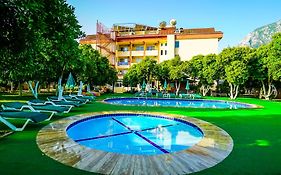 Castle Park Hotel